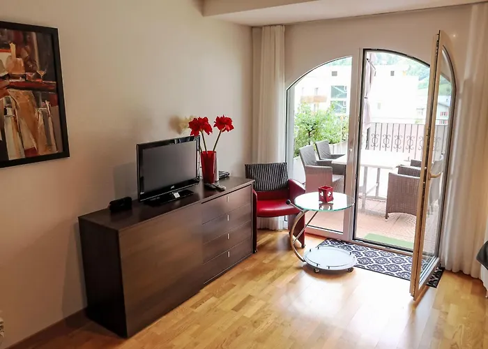 A01 By Interhome * 로이커바드